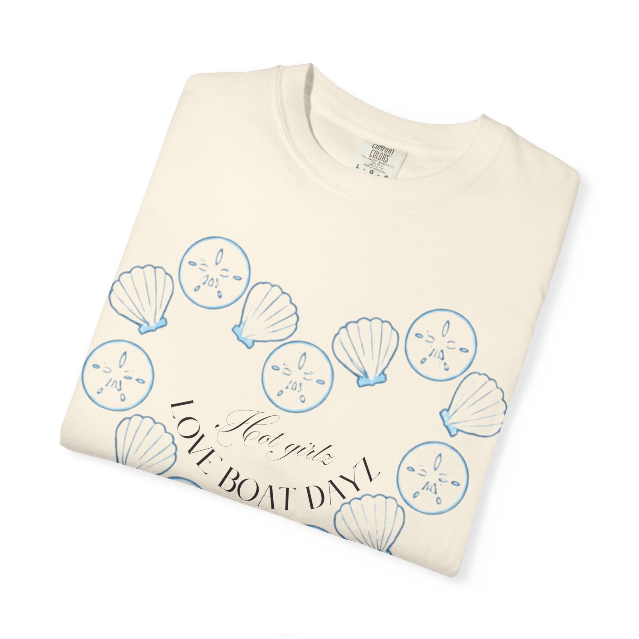 Hot Girlz Love Boat Dayz Tee