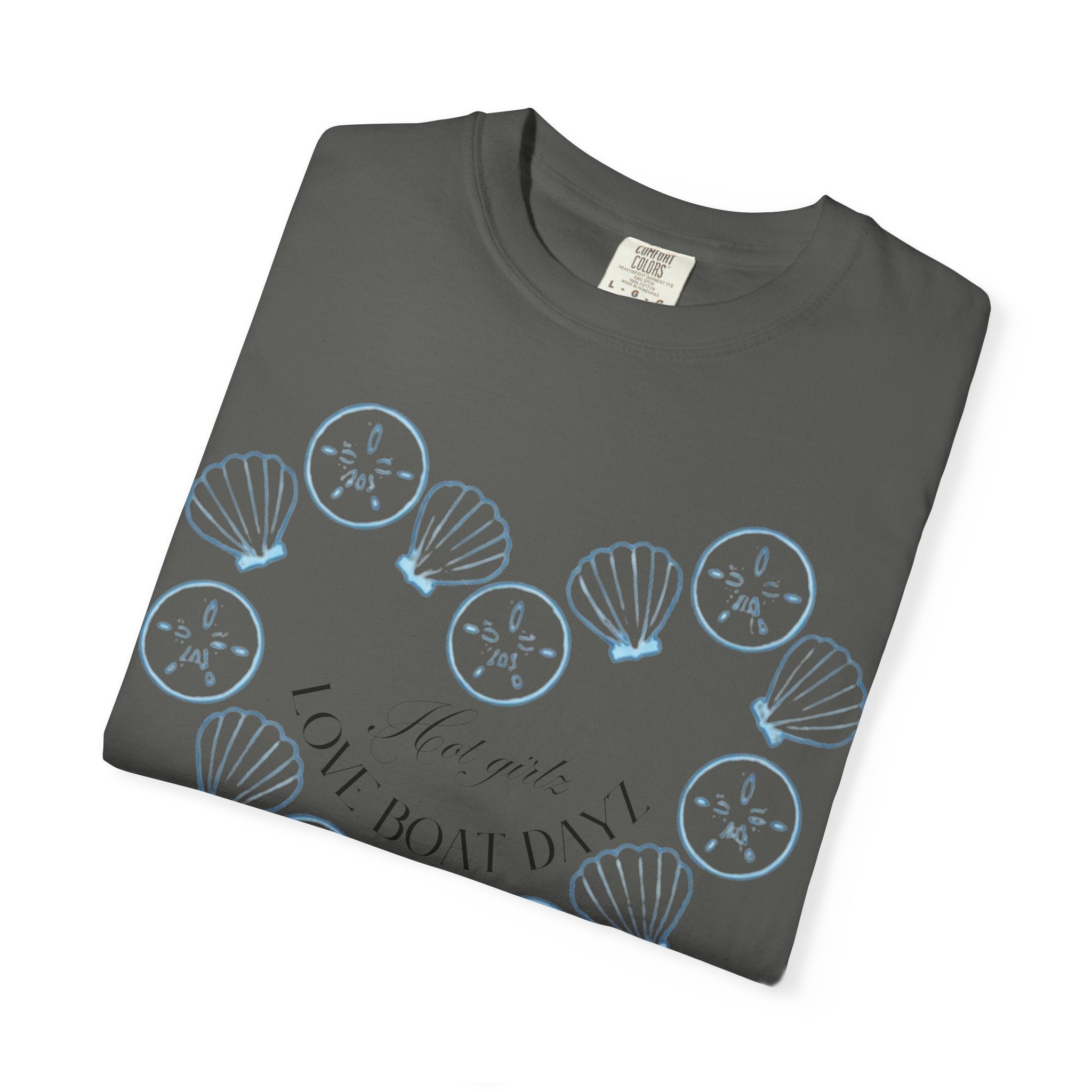 Hot Girlz Love Boat Dayz Tee