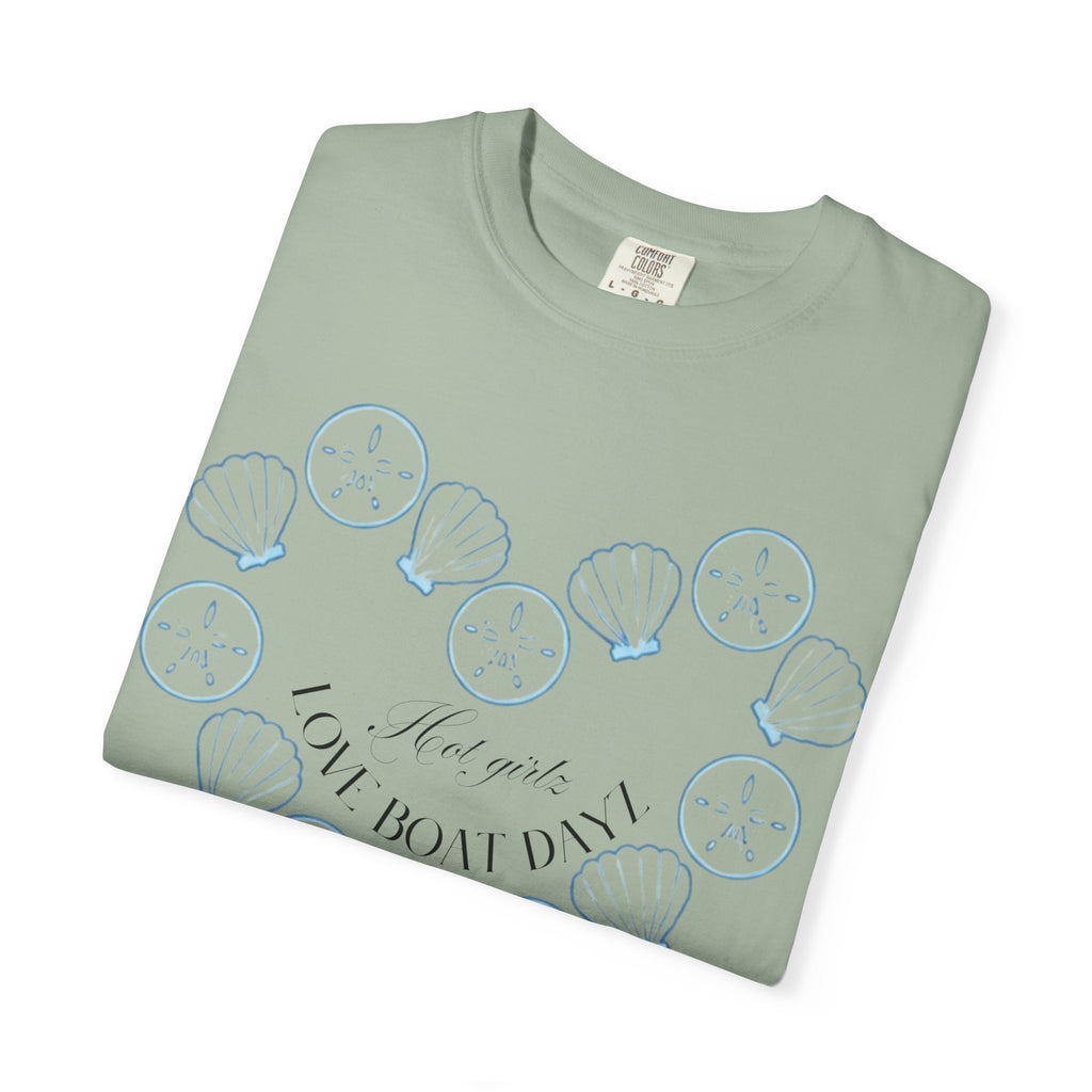 Hot Girlz Love Boat Dayz Tee
