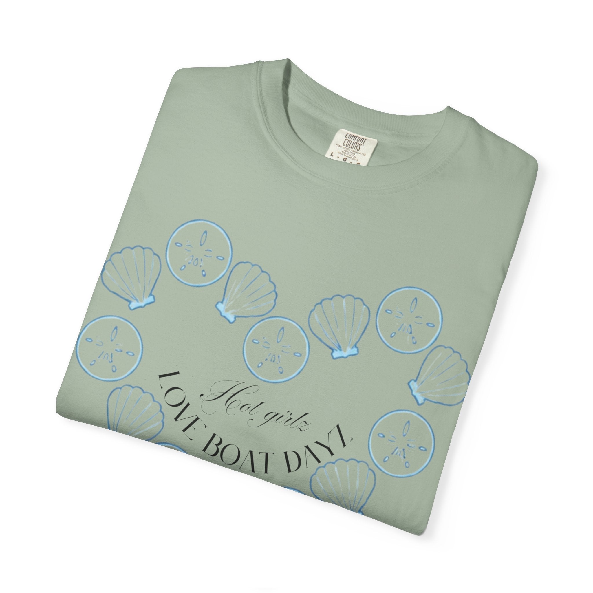Hot Girlz Love Boat Dayz Tee